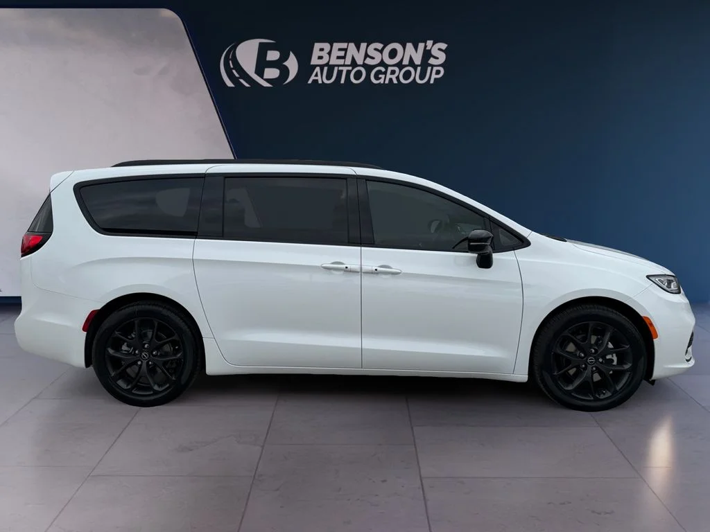 New 2026 White Chrysler Limited image 6