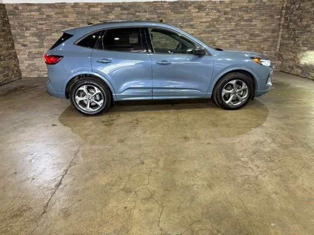 Used 2023 Vapor Blue Ford ST-Line image 4