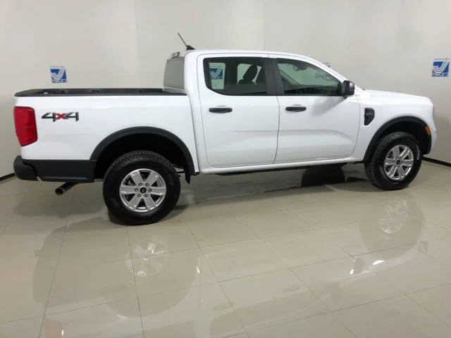 New 2025 OXFORD WHITE Ford XL w/STX Package Super Crew Cab image 8