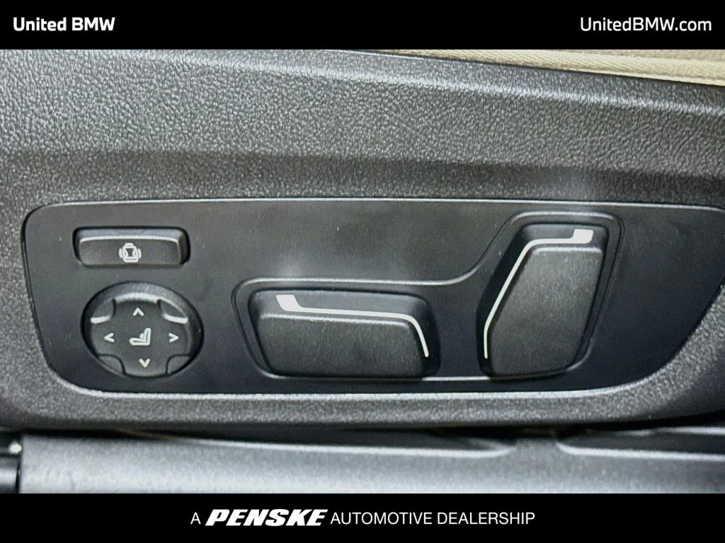 Used 2026 Portimao Blue Metallic BMW 330i image 4