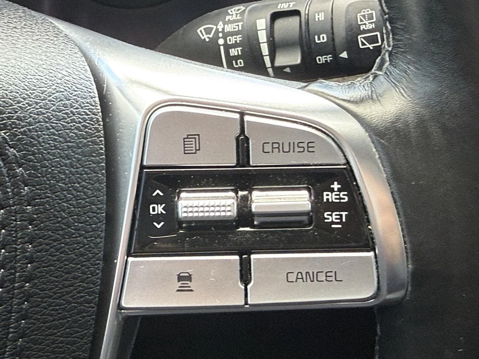 Used 2022 Ebony Black Kia EX image 27