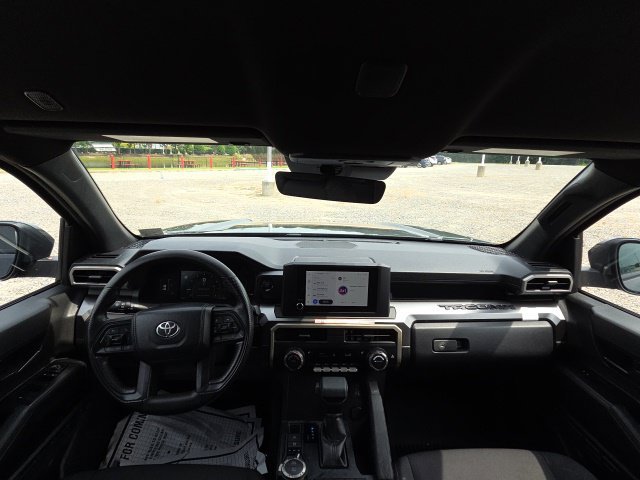 Used 2025  Toyota SR5 image 10