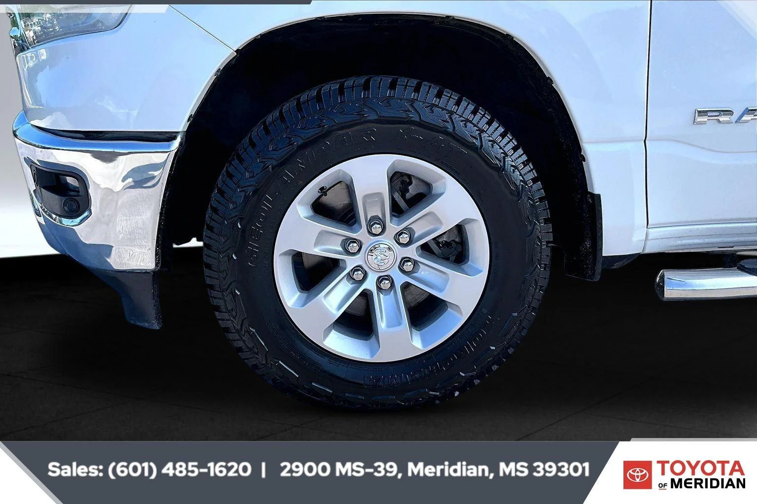 Used 2023 Ivory White Tri-Coat Pearlcoat Ram Laramie image 7