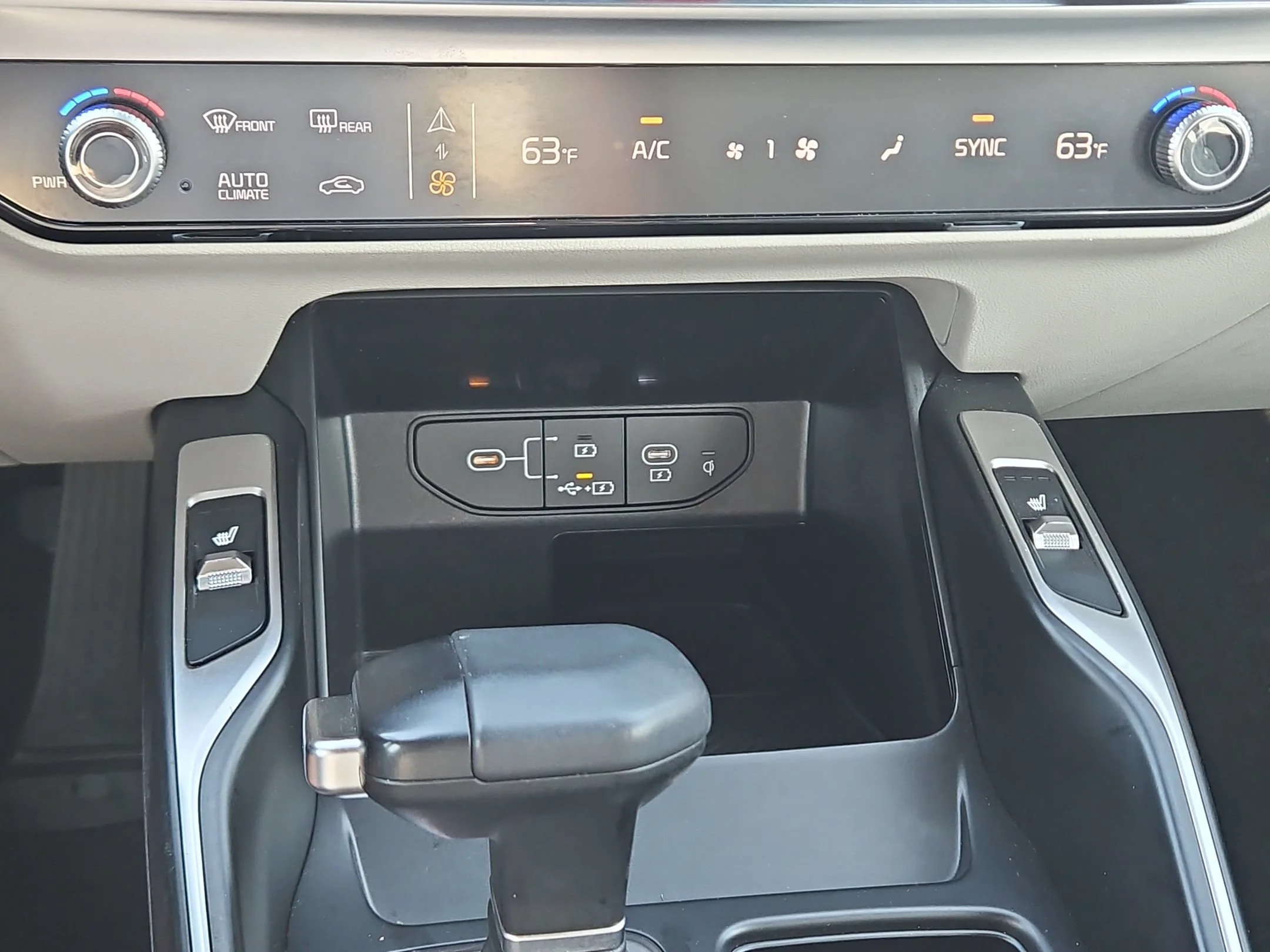 Used 2025 Wolf Gray Kia EX image 33