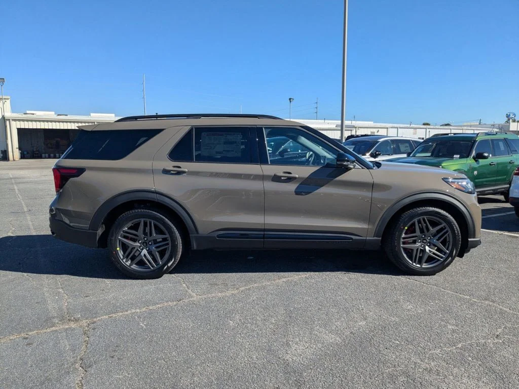 New 2026 Marsh Gray Ford ST image 3