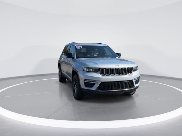 Used 2024 Silver Jeep Limited image 1
