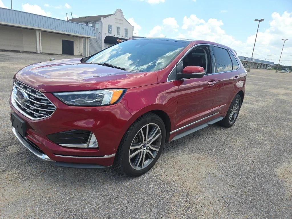 Used 2019 Ruby Red Metallic Ford Titanium image 3