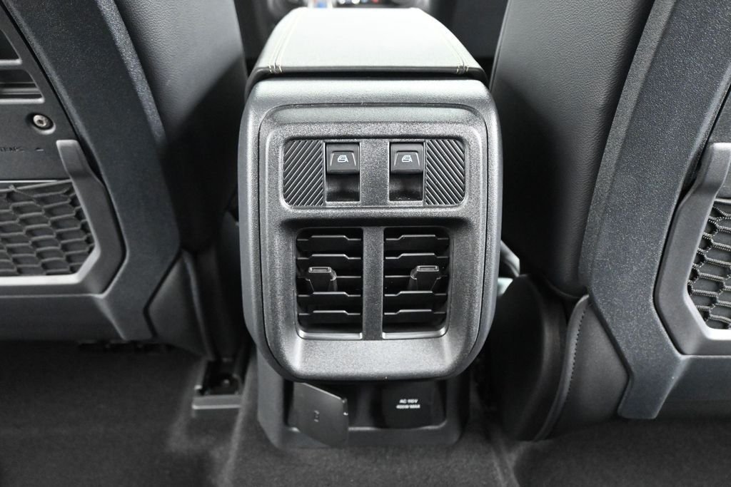 New 2026 Shadow Black Ford Badlands image 22