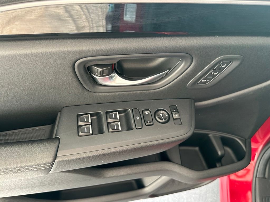 Used 2024  Honda Touring image 11