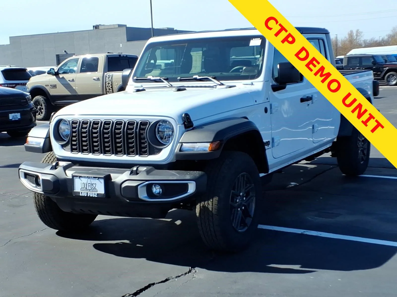 New 2026 Bright White Clear-Coat Exterior Paint Jeep Sport image 2