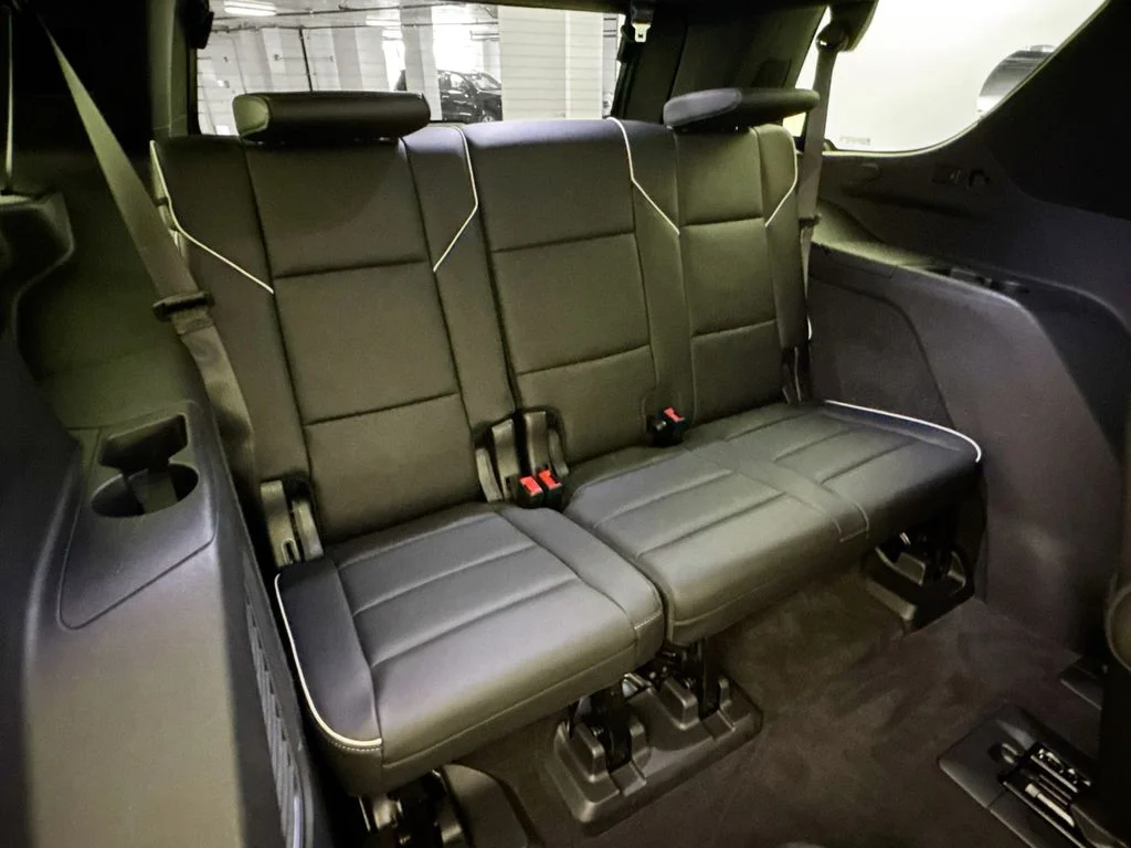 Used 2023 Black Cadillac Sport image 27