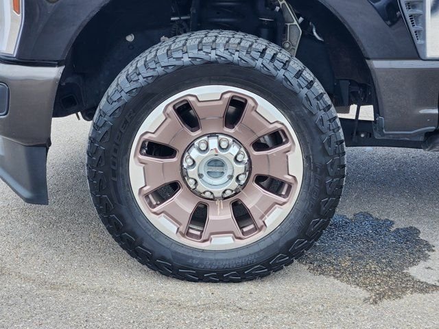 Used 2024 Black Ford King Ranch image 10