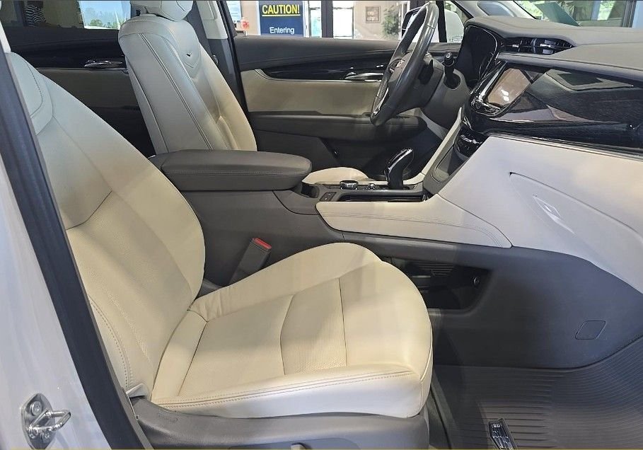 Used 2023 White Cadillac Premium Luxury image 7