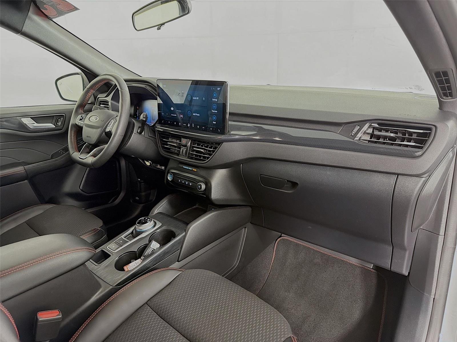 Used 2023 Oxford White Ford ST-Line image 32