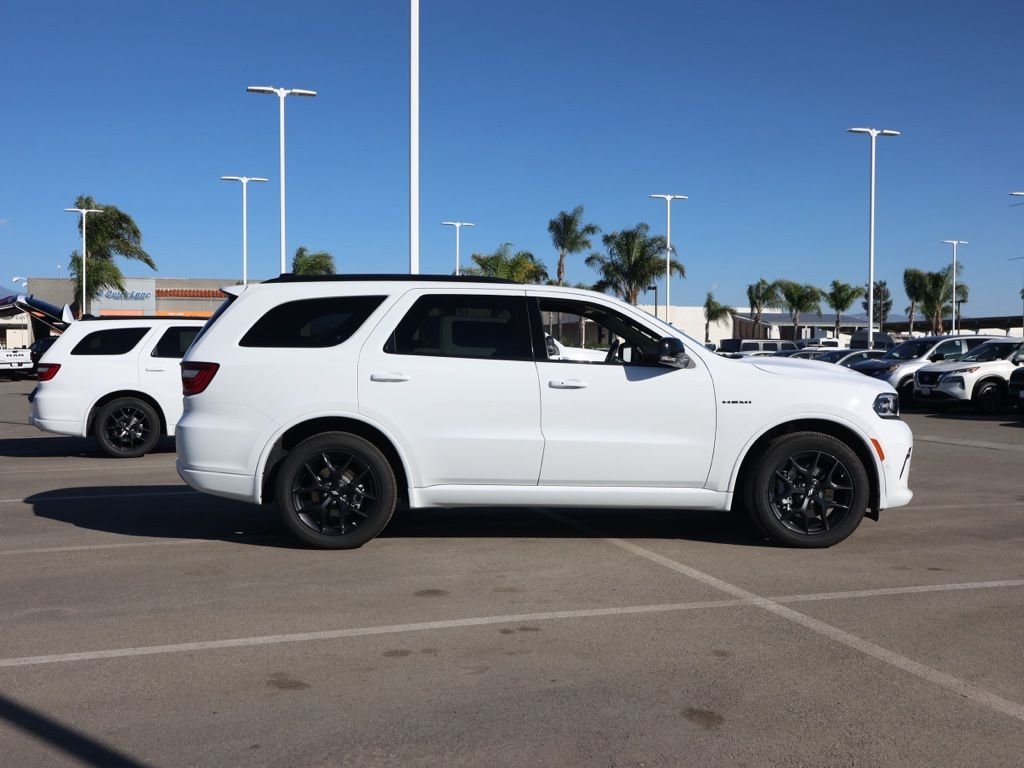 New 2026 White Knuckle Clear-Coat Exterior Paint Dodge GT Premium HEMI V8 image 2