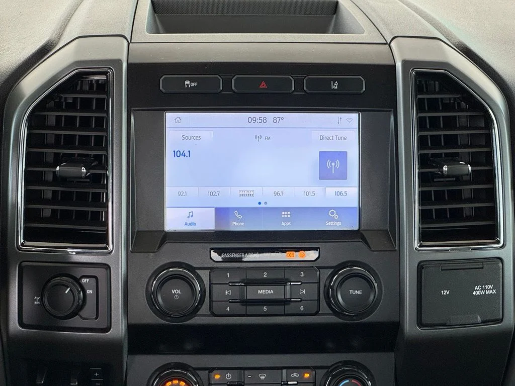 Used 2020 Silver Metallic Ford XLT image 27