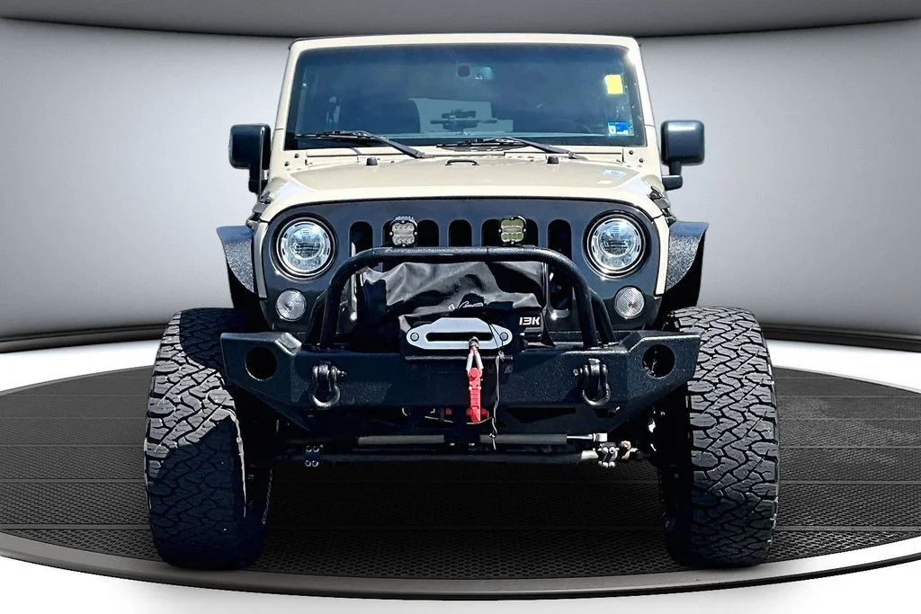 Certified Used 2018 Beige Jeep Unlimited Rubicon image 2