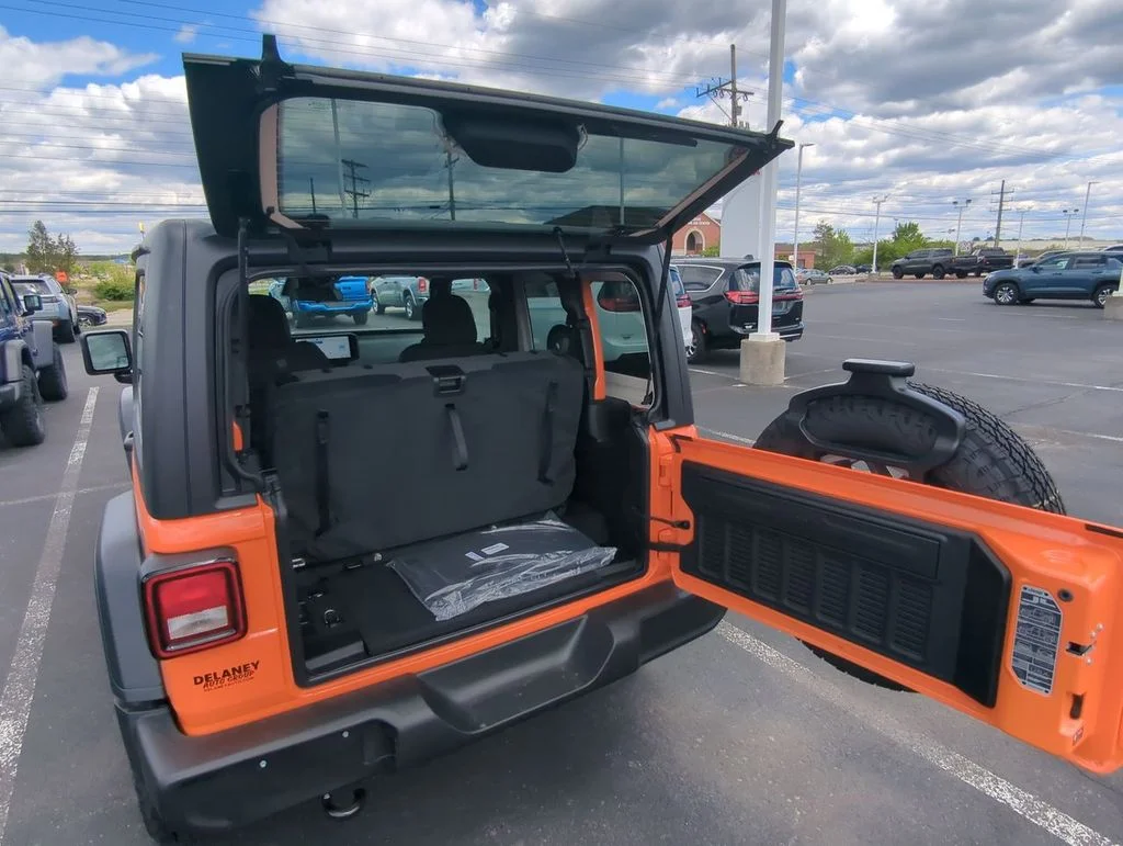 New 2026 Joose Jeep Sport S image 23