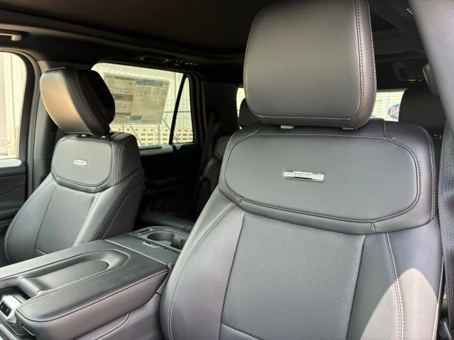 New 2026 Gray Ford Platinum image 9