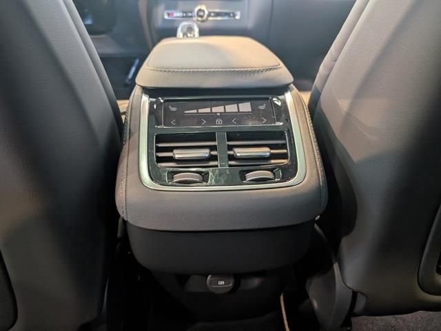 2026 Volvo XC90 Ultra - Photo 26