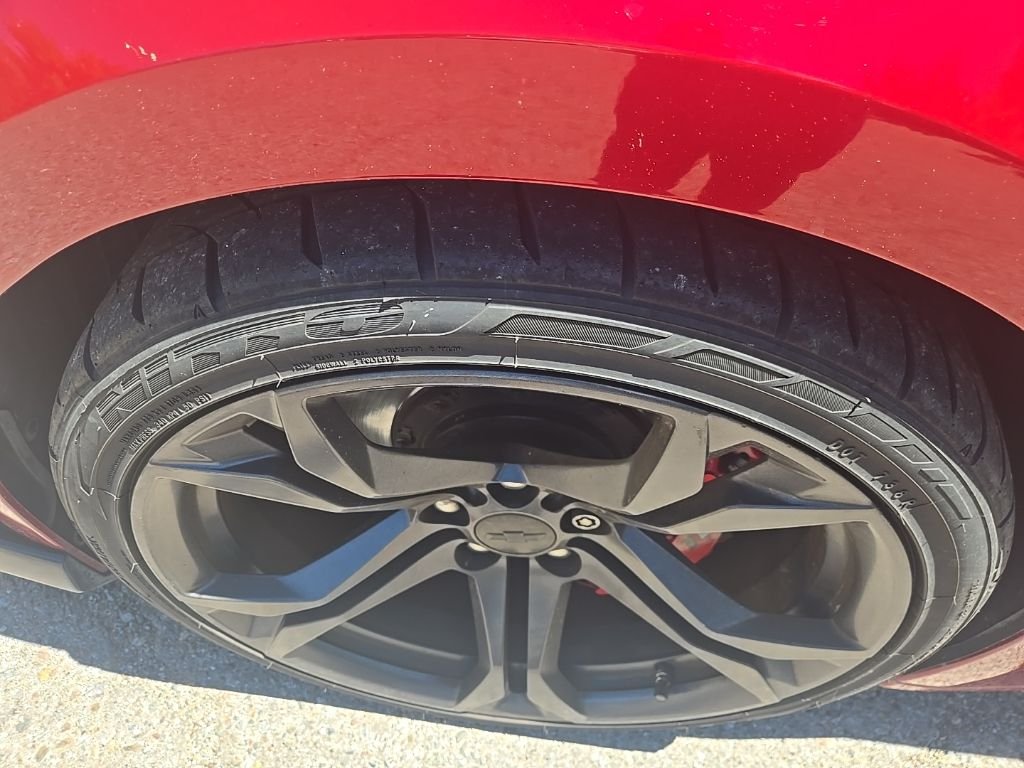Used 2017 Red Chevrolet SS image 7