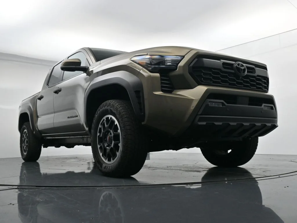 Used 2026  Toyota TRD Off-Road image 18