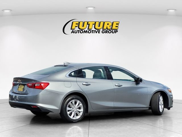 Used 2024 Gray Chevrolet LT image 4