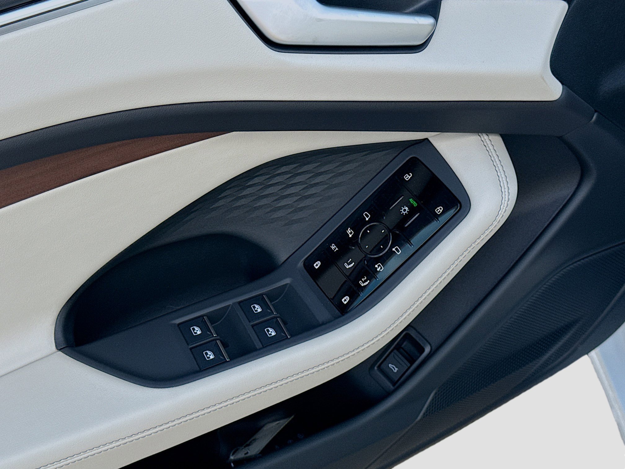New 2026 Glacier White Metallic Audi Premium image 21