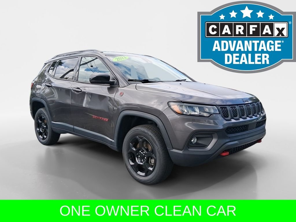 Used 2023 Gray Jeep Trailhawk image 1