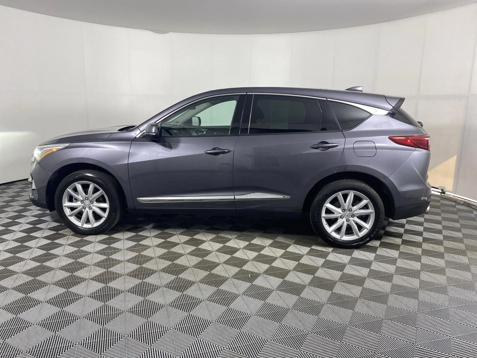 Used 2019 Modern Steel Metallic Acura SH-AWD image 4