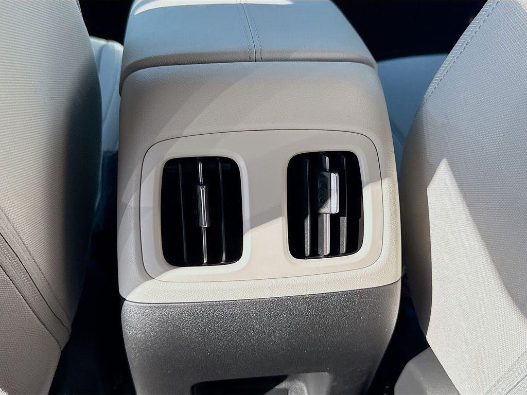 New 2026 Hampton Gray Hyundai SEL FWD image 17