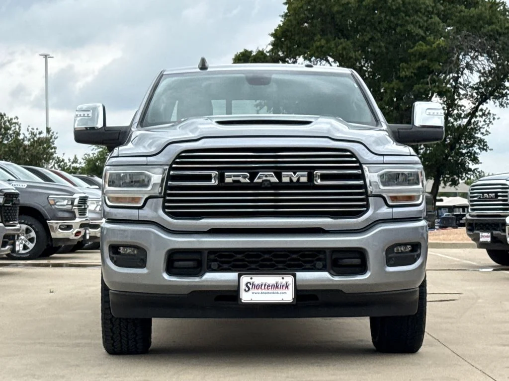 Used 2024 Silver Ram Laramie image 2