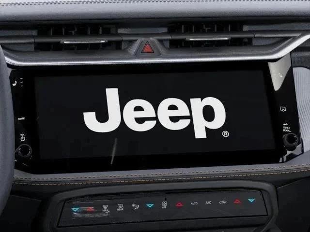 New 2026 Diamond Black Crystal Pearl-Coat Exterior Paint Jeep Laredo image 18
