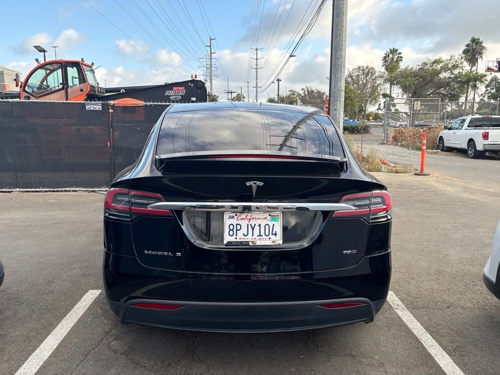Used 2018 Solid Black Tesla 75D image 7