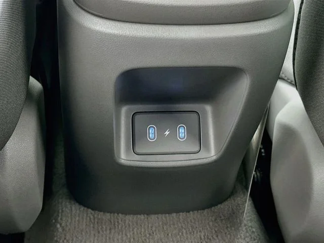 New 2026 Hyundai ELANTRA SE
