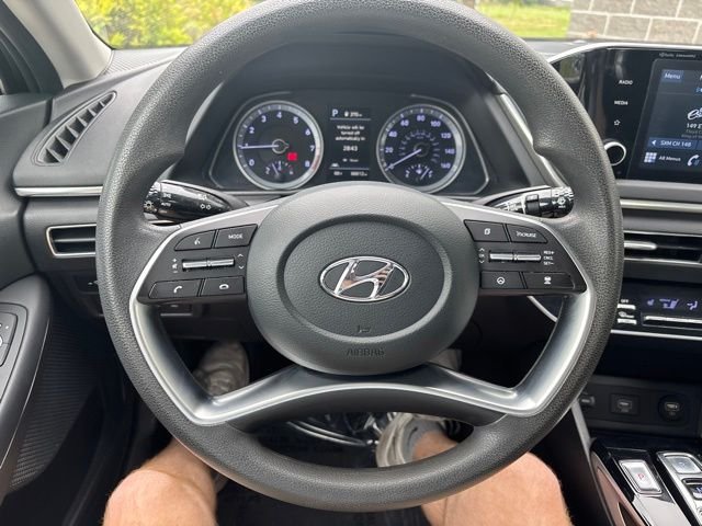 Used 2022 Phantom Black Hyundai SEL image 17