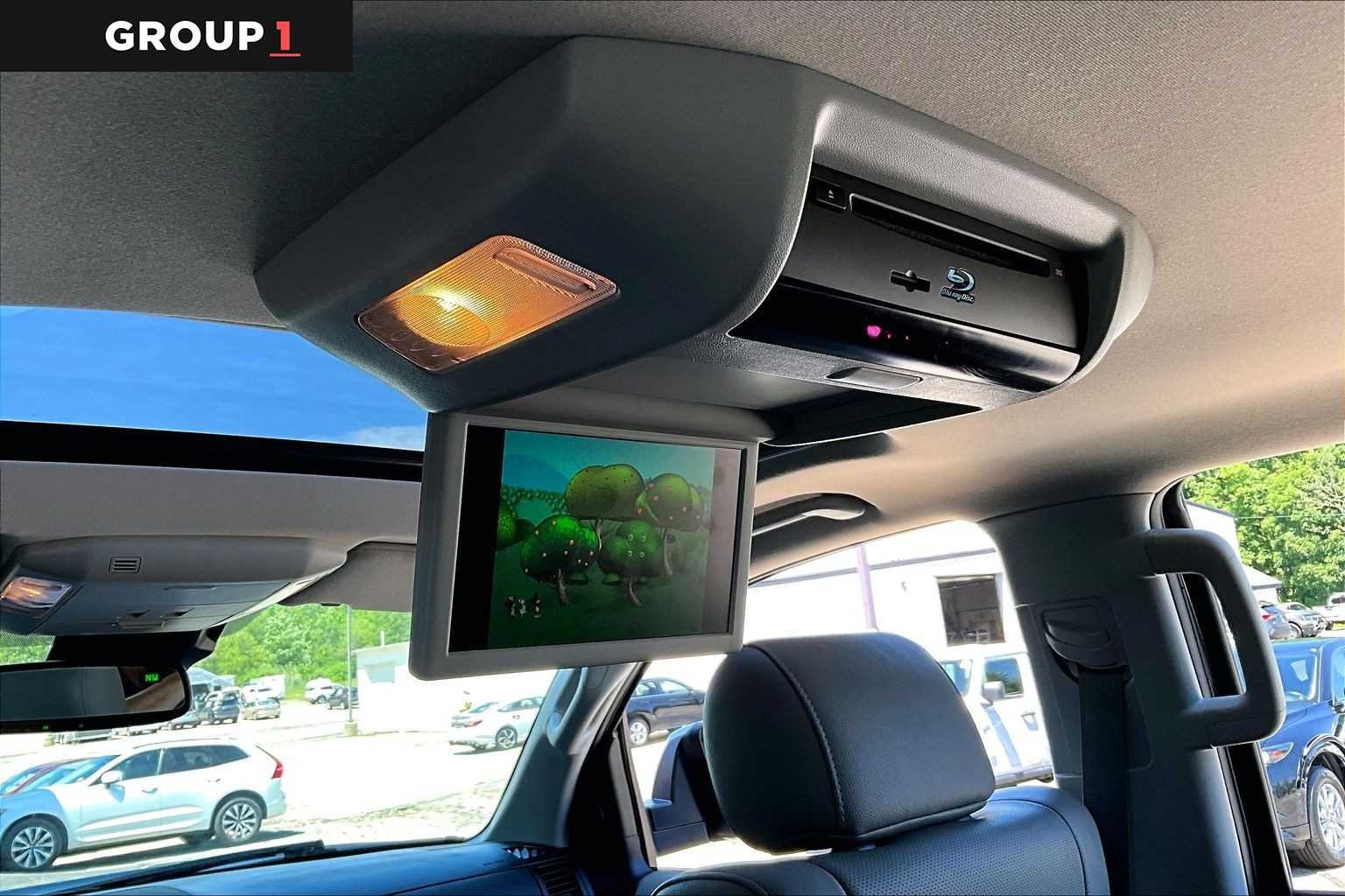 Certified Used 2019 Magnetic Gray Metallic Toyota Platinum image 34