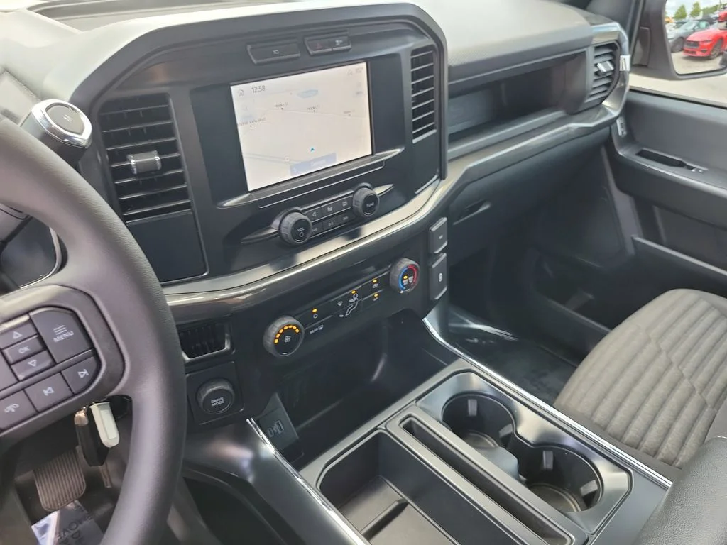 Used 2023 Oxford White Ford XL image 21