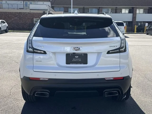 Used 2019 CRYSTAL WHITE TRICOAT Cadillac AWD Sport image 37