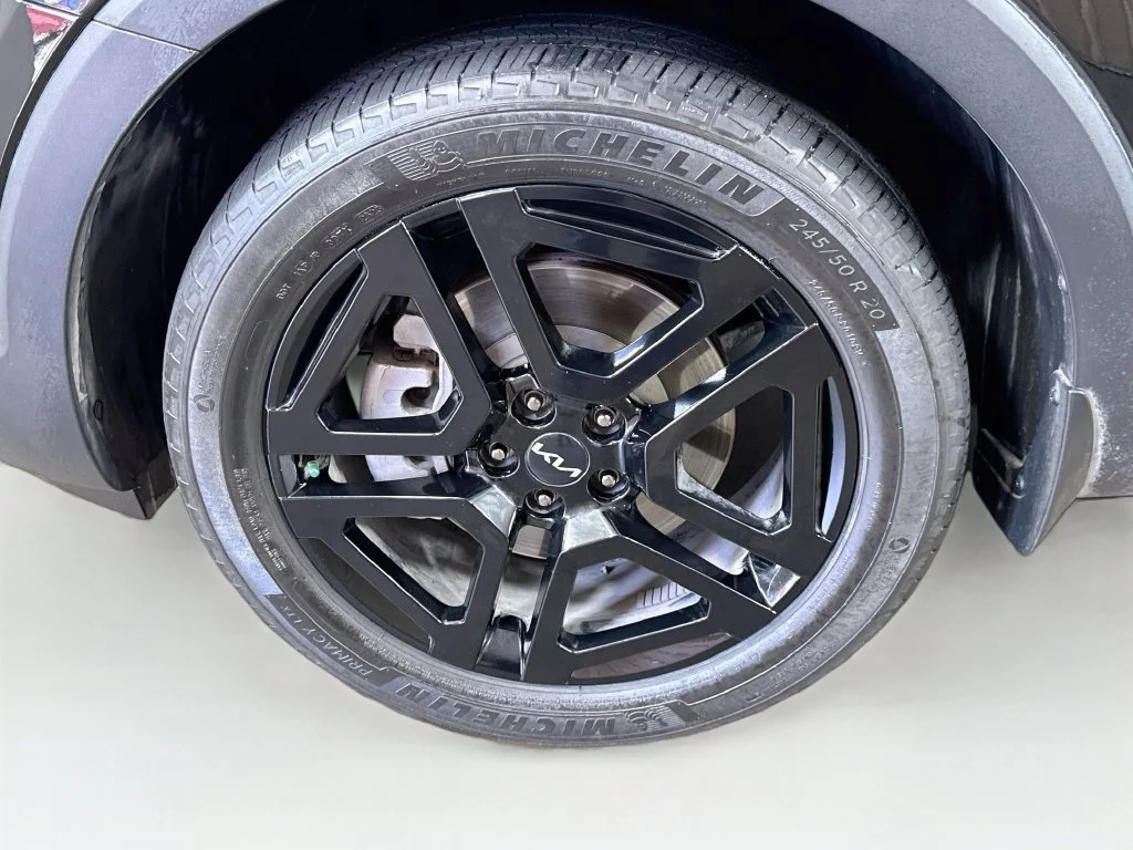 Used 2024 Black Kia EX X-Line image 44