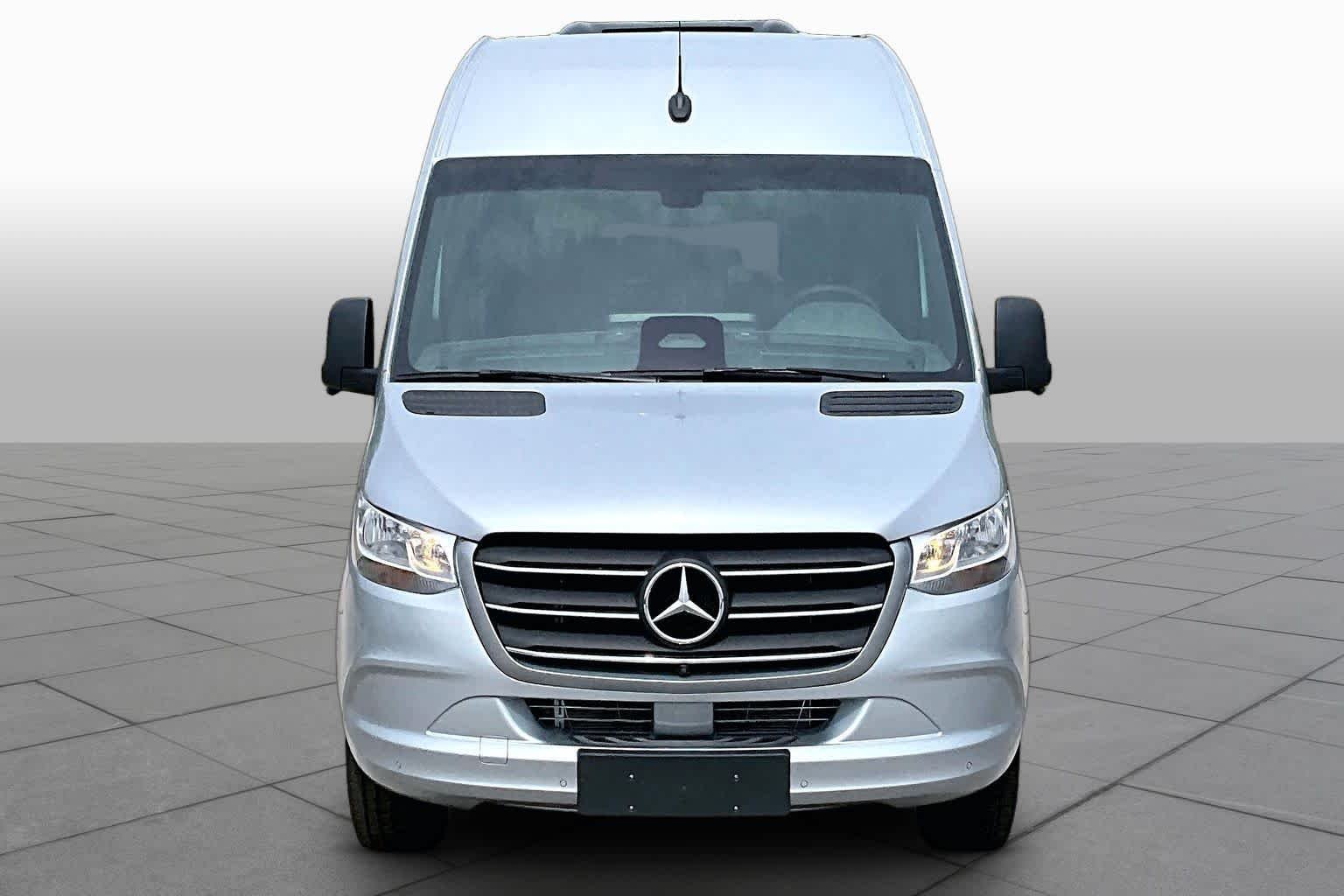 New 2026 High-tech silver metallic Mercedes-Benz  image 3