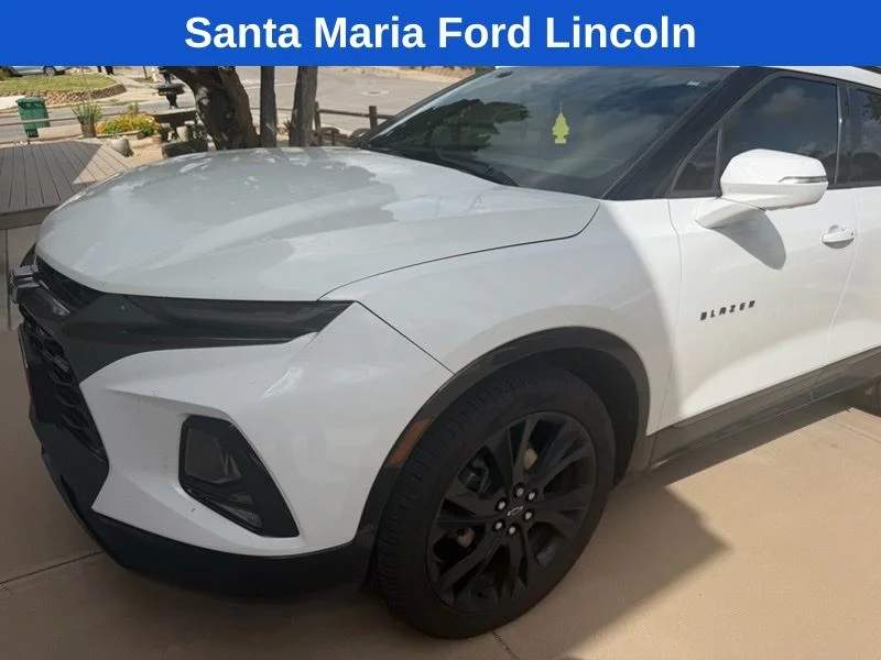 Used 2019 Summit White Chevrolet RS image 8
