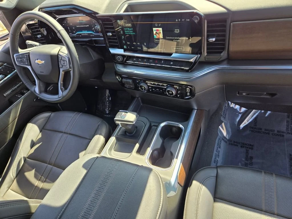 Used 2024 Black Chevrolet High Country image 16