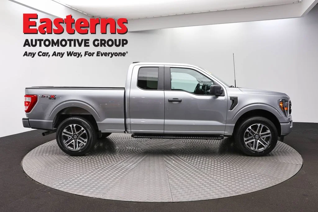 Used 2023 Silver Ford XL image 4