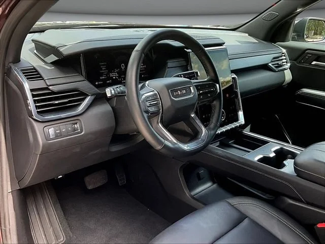 Certified Used 2026 Crystal Metallic GMC Elevation image 17