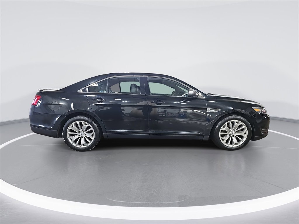 Used 2016 Ford Taurus Limited with VIN 1FAHP2F89GG125416 for sale in Grand Rapids, MI