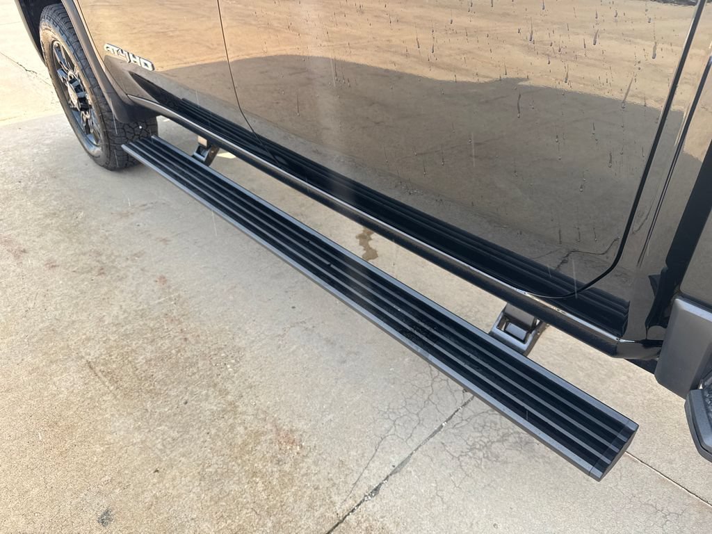 2026 GMC Sierra 2500HD AT4 - Photo 17