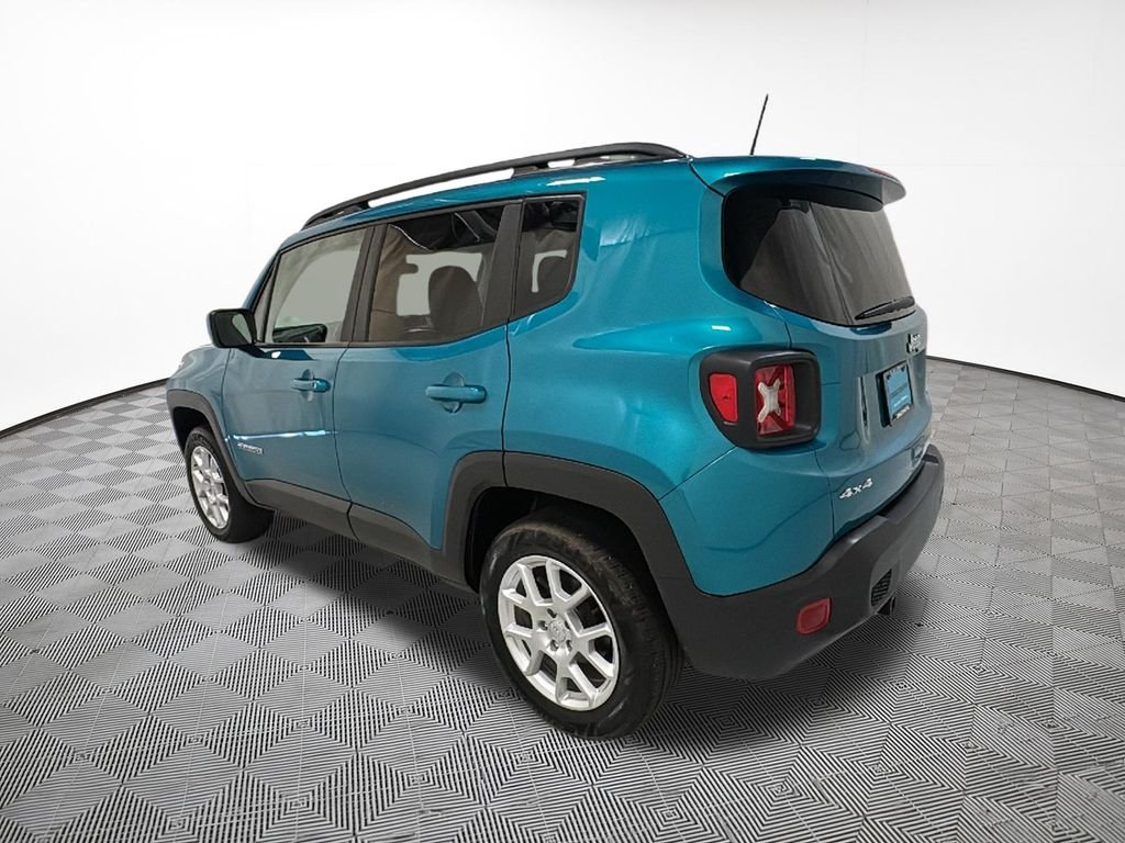 Used 2019 Green Jeep Latitude image 11