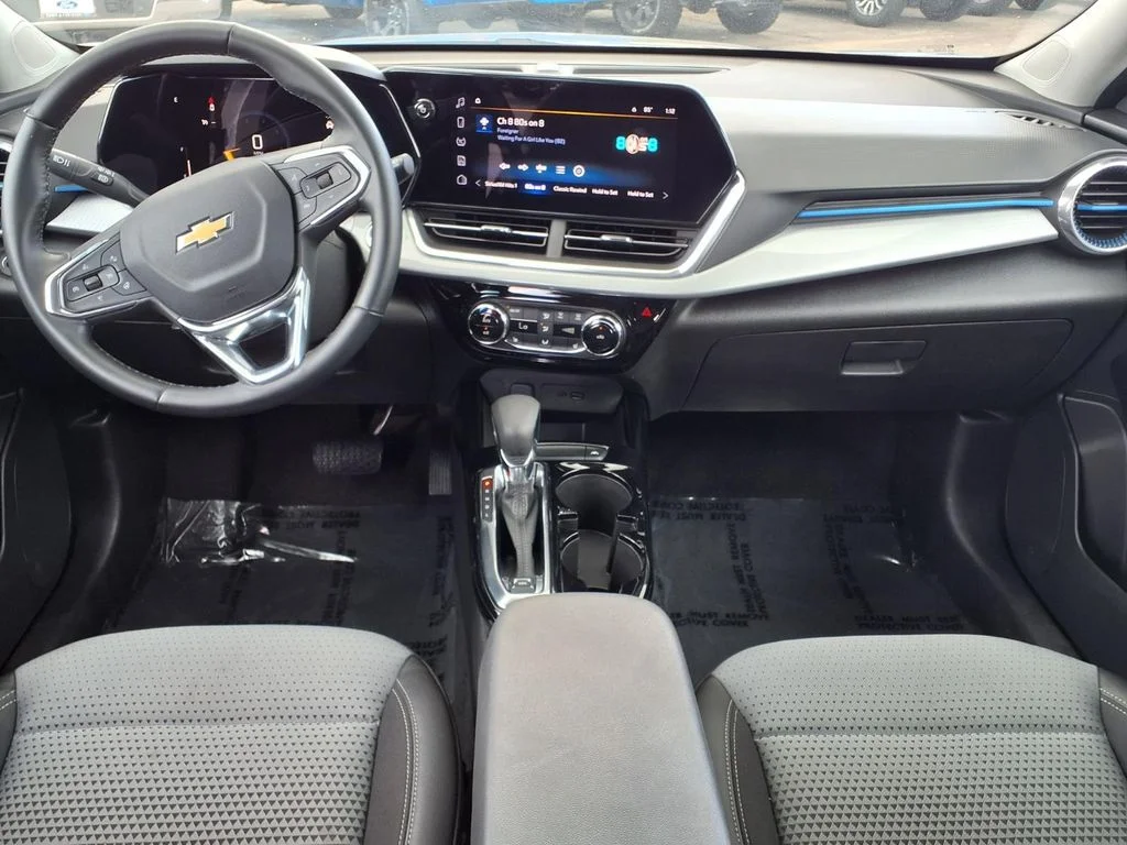 Used 2025 Gray Chevrolet LT image 11