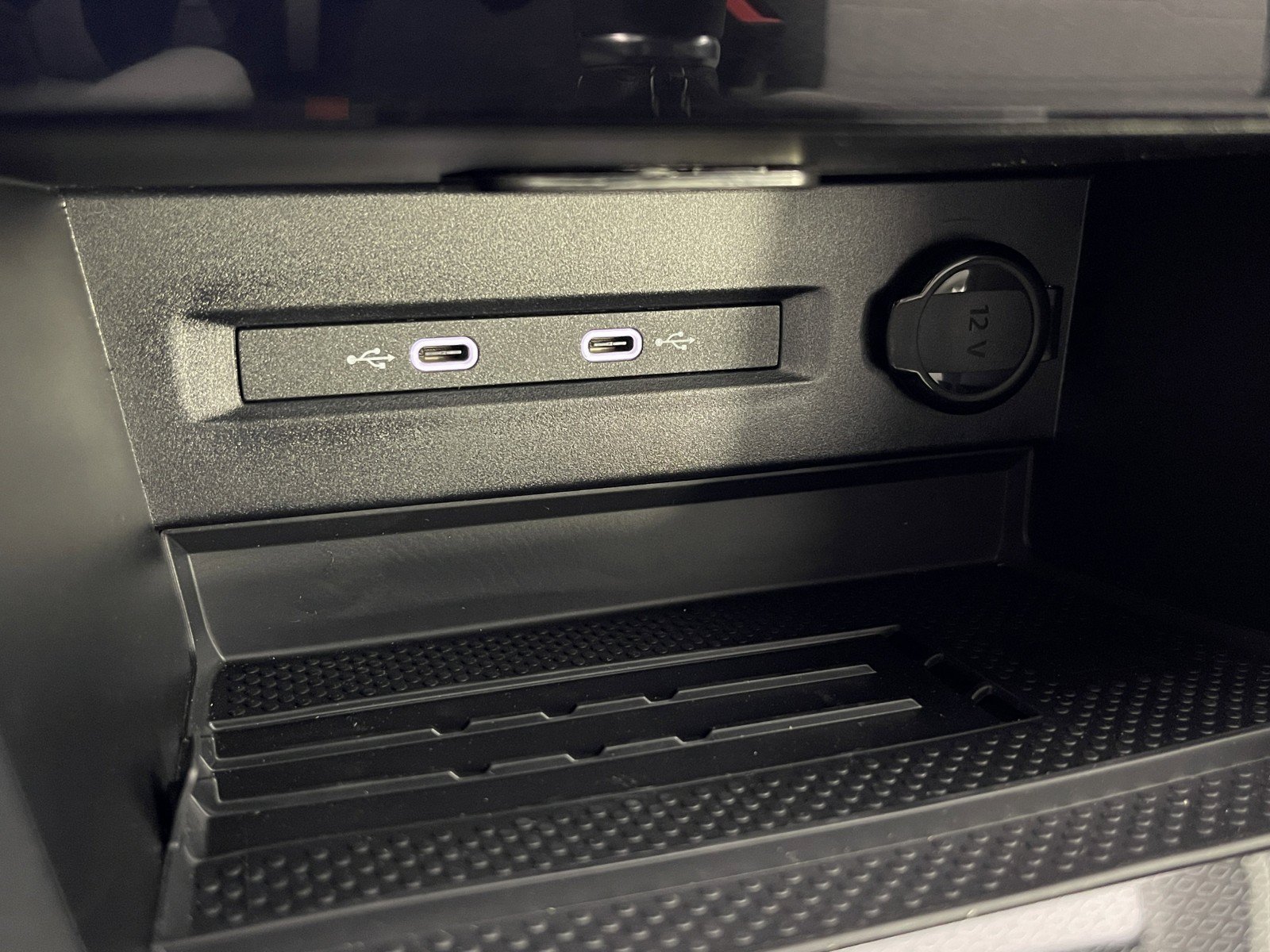 2025 Volkswagen Taos SE - Photo 30